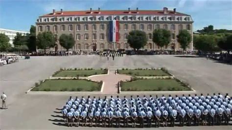 Les lycées militaires de la Défense .